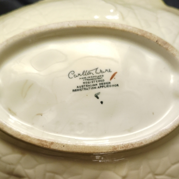 Floral Embossed Ceramic Dish - Picture 2 of 8